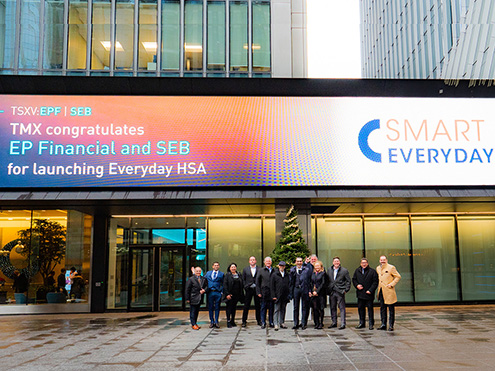 shot of Leaders of SEB and smart everyday people posing during the launch event